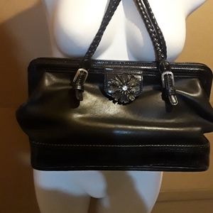 Brighton doctors sachel - altered